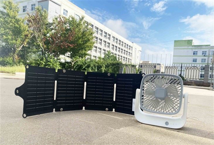Mini prenosný solárny panel 20W